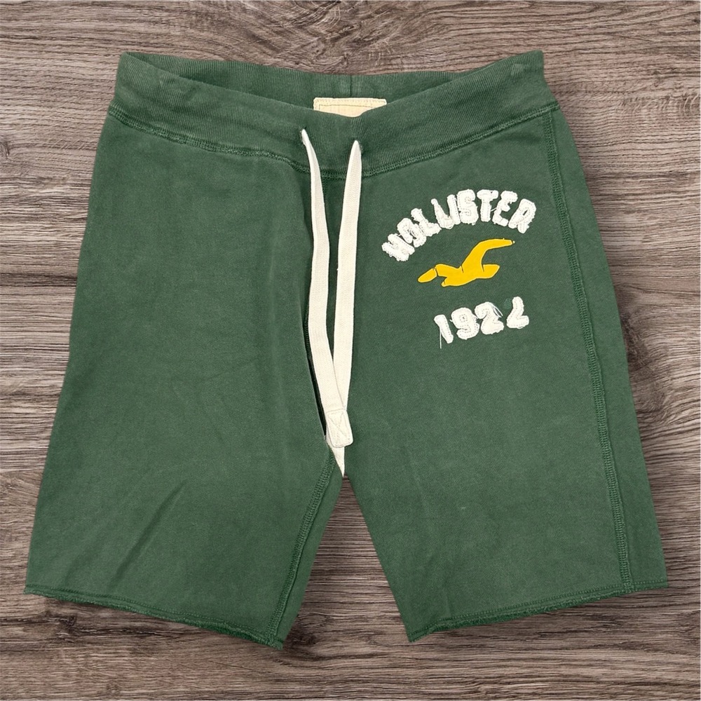Hollister Mens Green Size M Fleece Sweat Shorts Logo Raw Hem